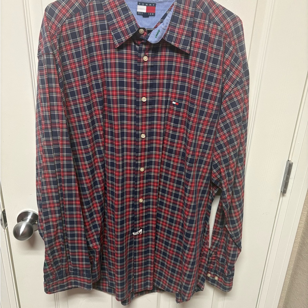 Tommy Hilfiger Red and Navy Plaid Long-Sleeve Button-Down Shirt